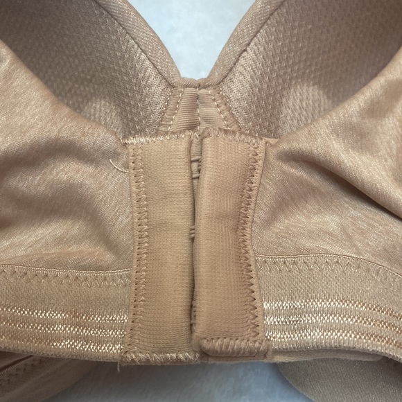 NWT Warner’s size 38C Bra - Picture 6 of 8
